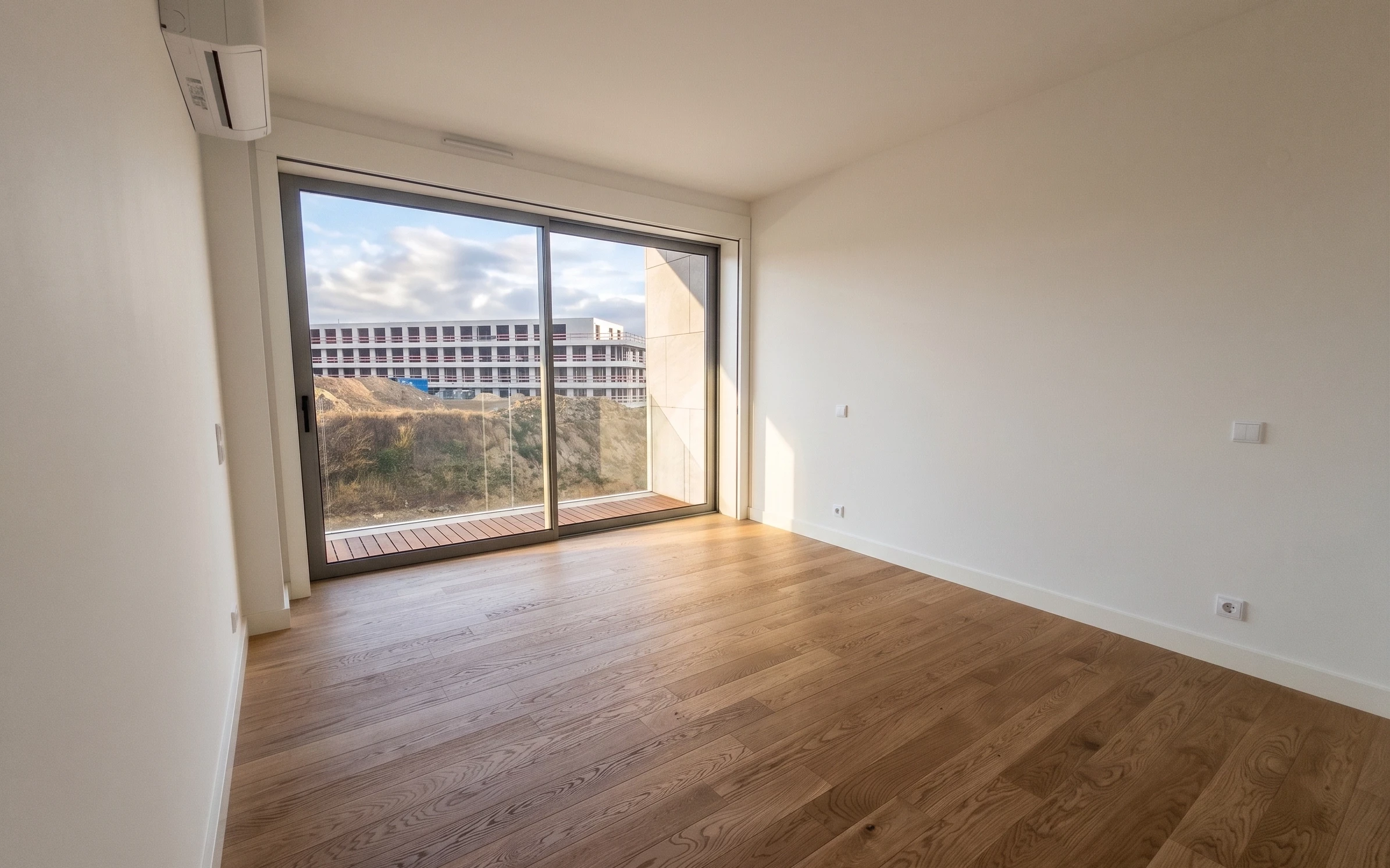GN/02331 Apartamento T3 Novo c/ 2 Lugares de Garagem em Canidelo Santa Marinha Vila Nova de Gaia Porto