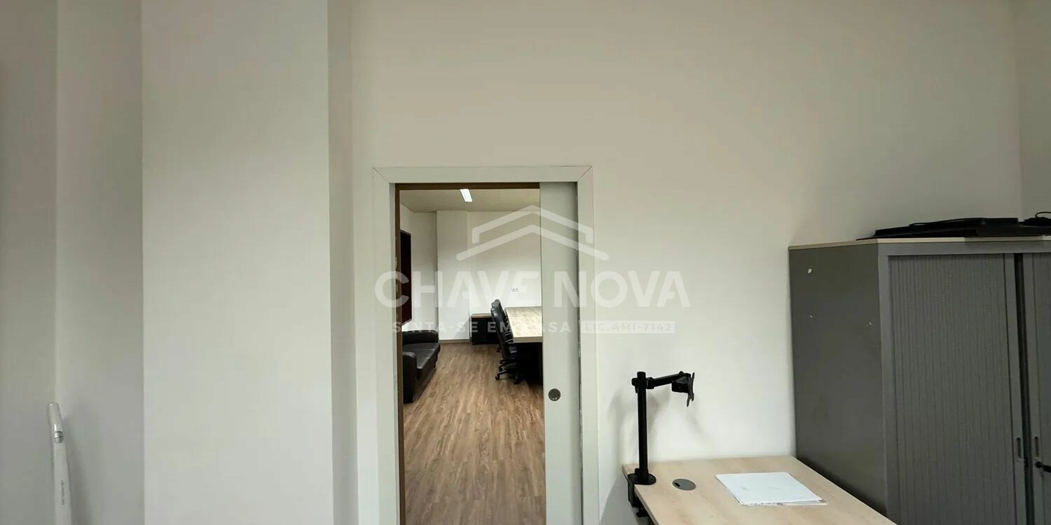 GN/02339 Escritório Porto