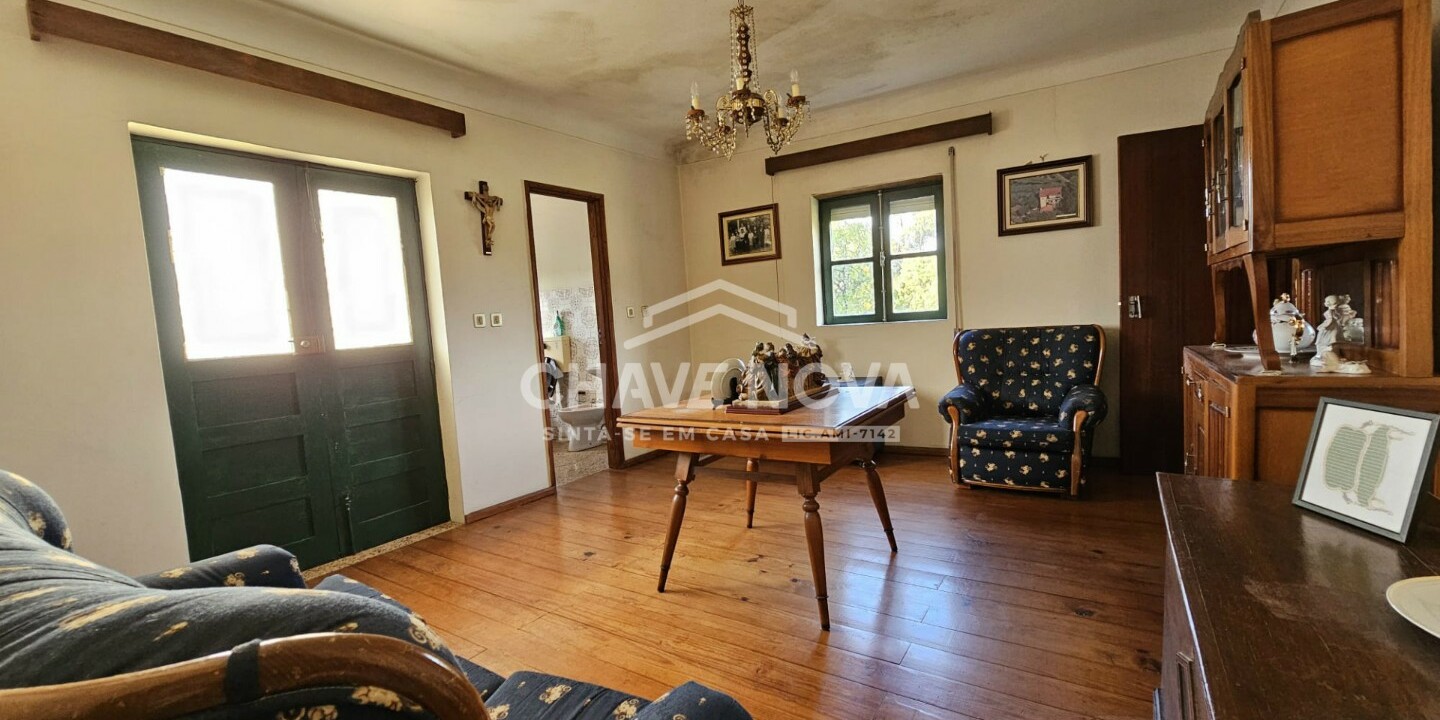 GN01844 Moradia Isolada V2 Cinfães Viseu