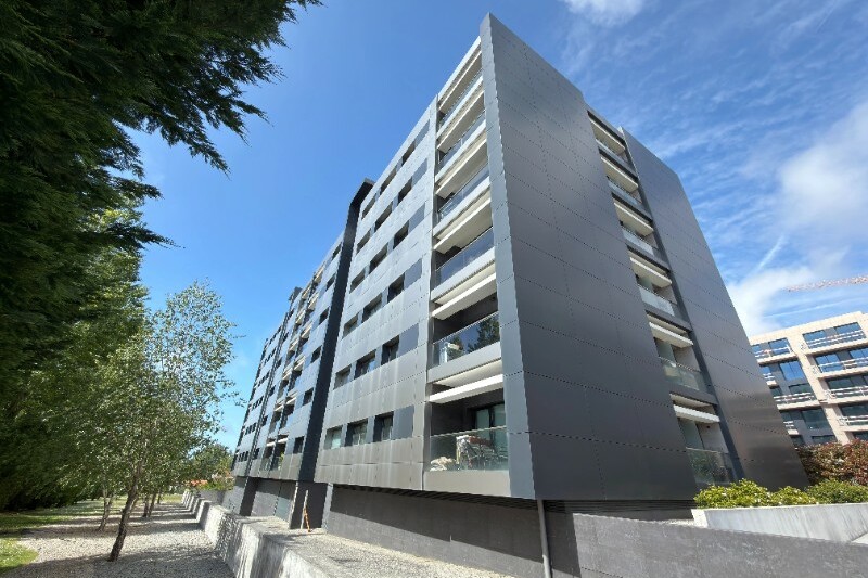 GN/02383 Apartamento T4 Santa Marinha Vila Nova de Gaia Gaiashopping Porto