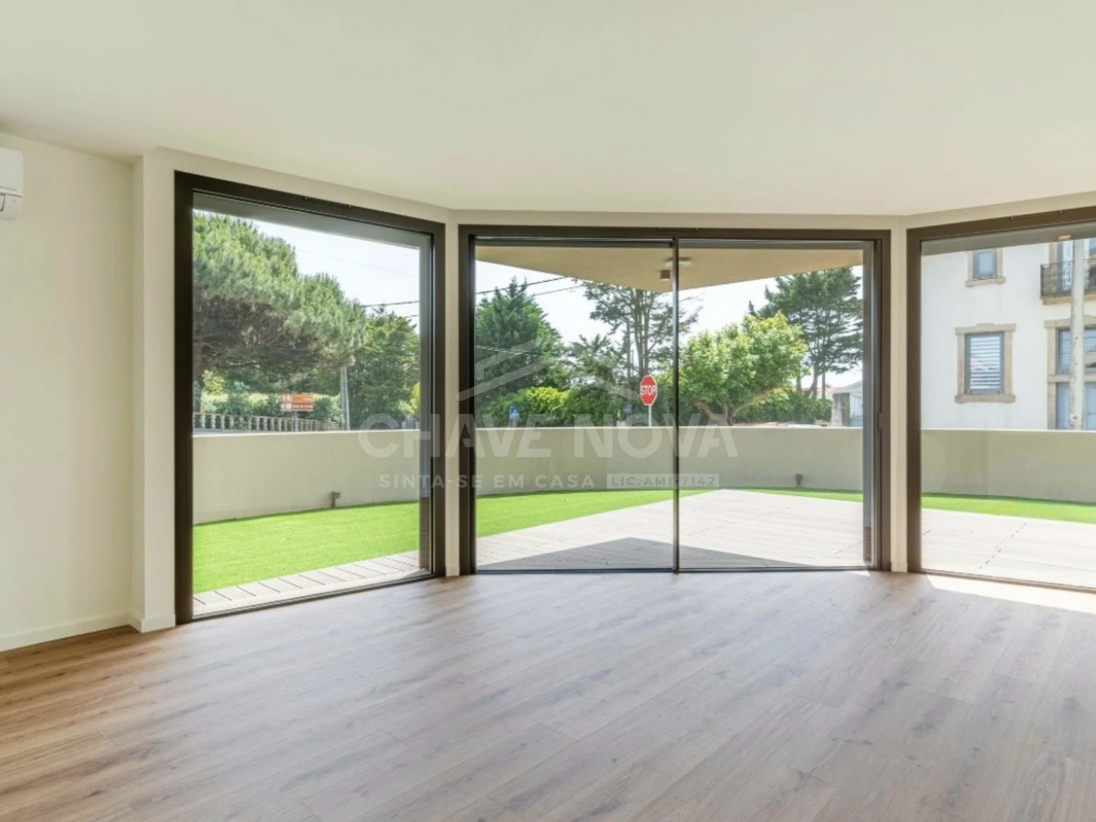 GN/02407_1 Apartamento T1 Novo c/ Jardim Arcozelo Vila Nova de Gaia Porto