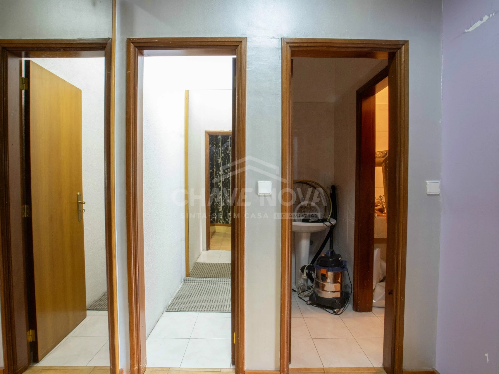 GN/02428 Loja Comercial Santa Marinha Candal Vila Nova de Gaia Porto