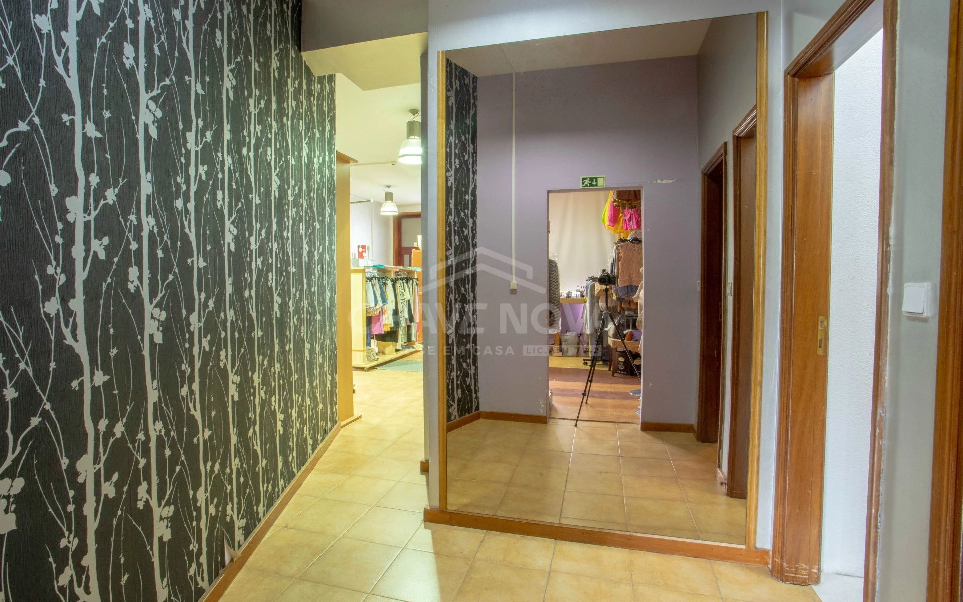 GN/02428 Loja Comercial Santa Marinha Candal Vila Nova de Gaia Porto