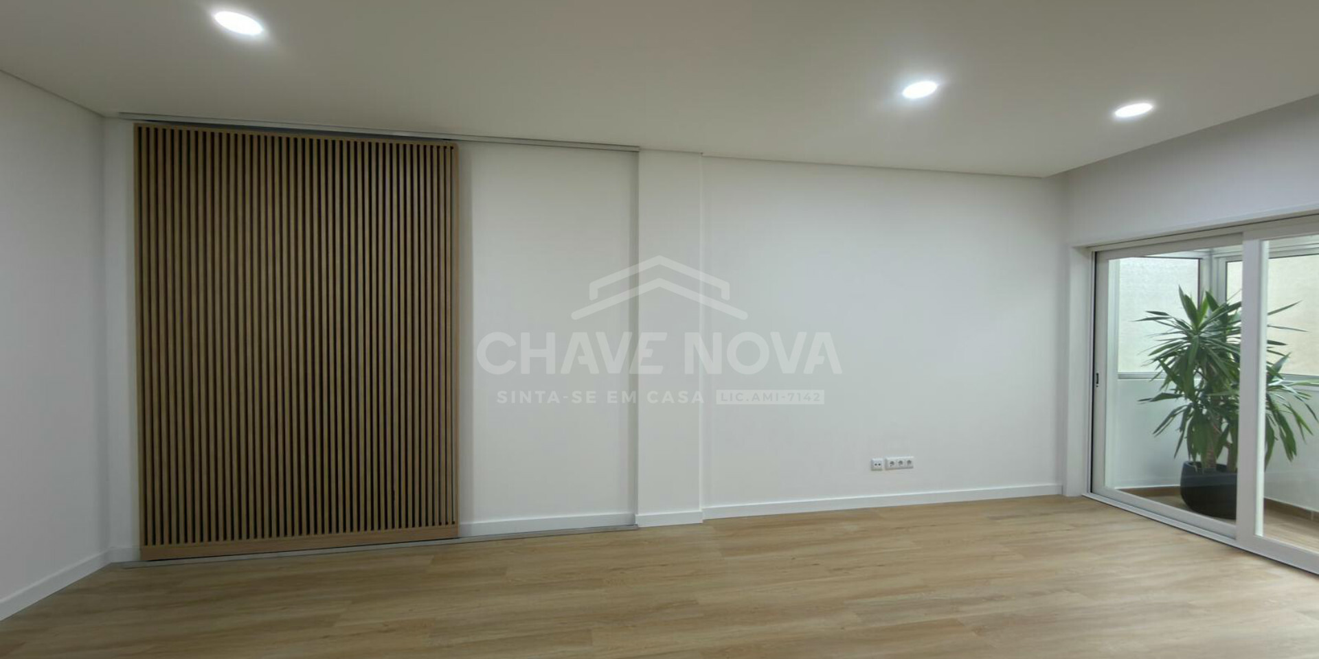 Apartamento T1 Office Santa Marinha Renovado