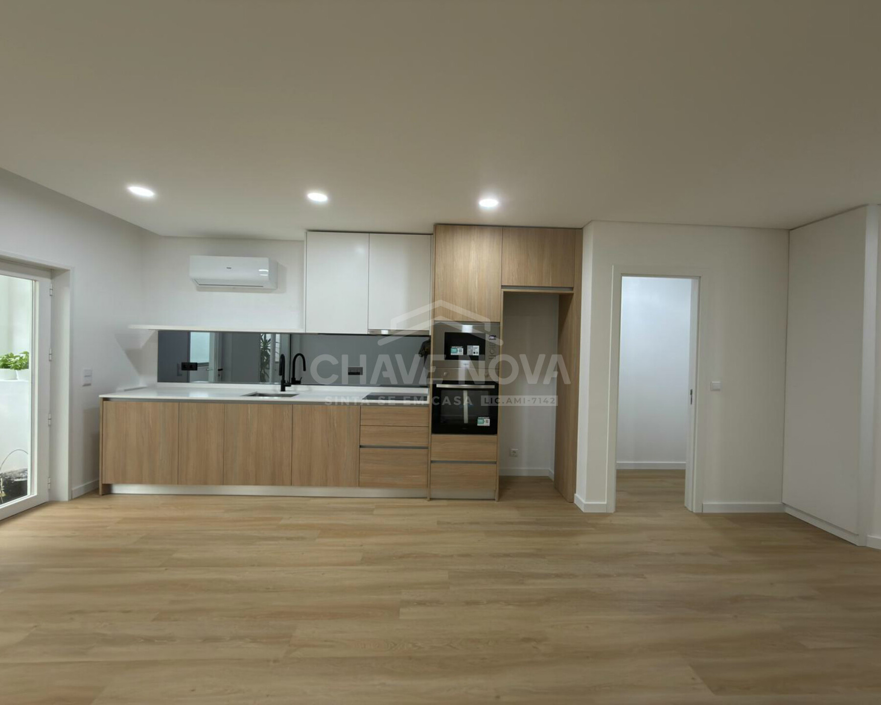 Apartamento T1 Office Santa Marinha Renovado