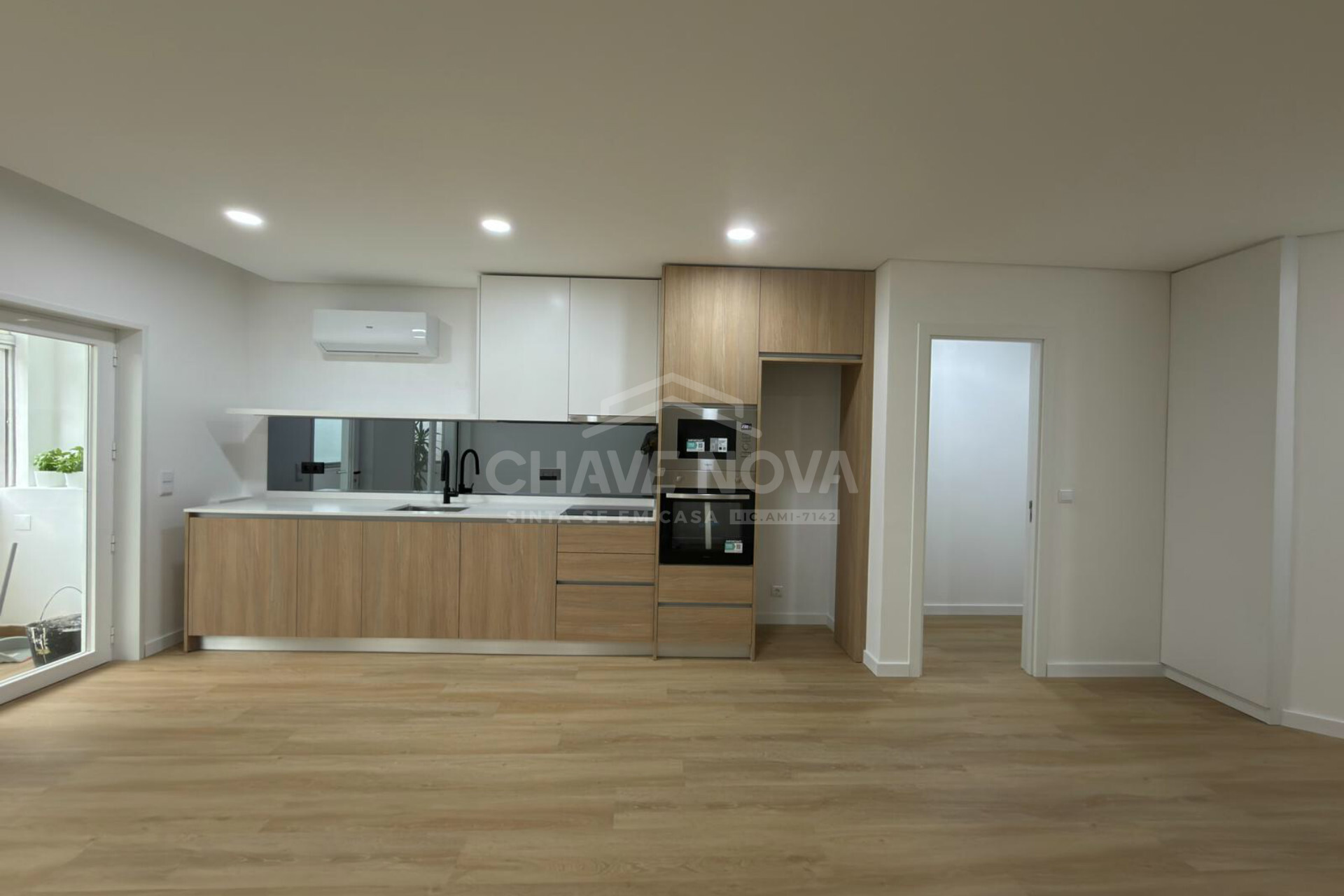 Apartamento T1 Office Santa Marinha Renovado