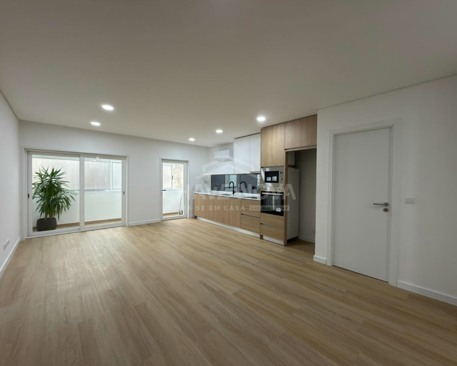 Apartamento T1 Office Santa Marinha Renovado