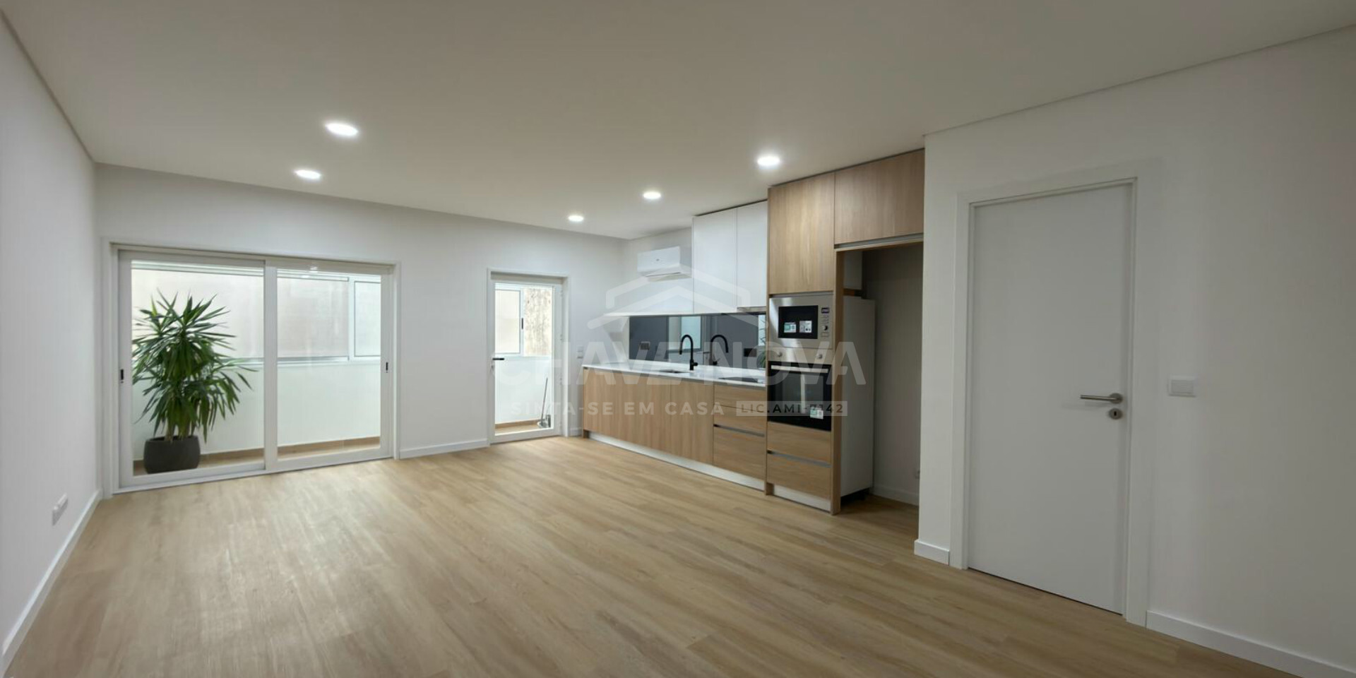 Apartamento T1 Office Santa Marinha Renovado
