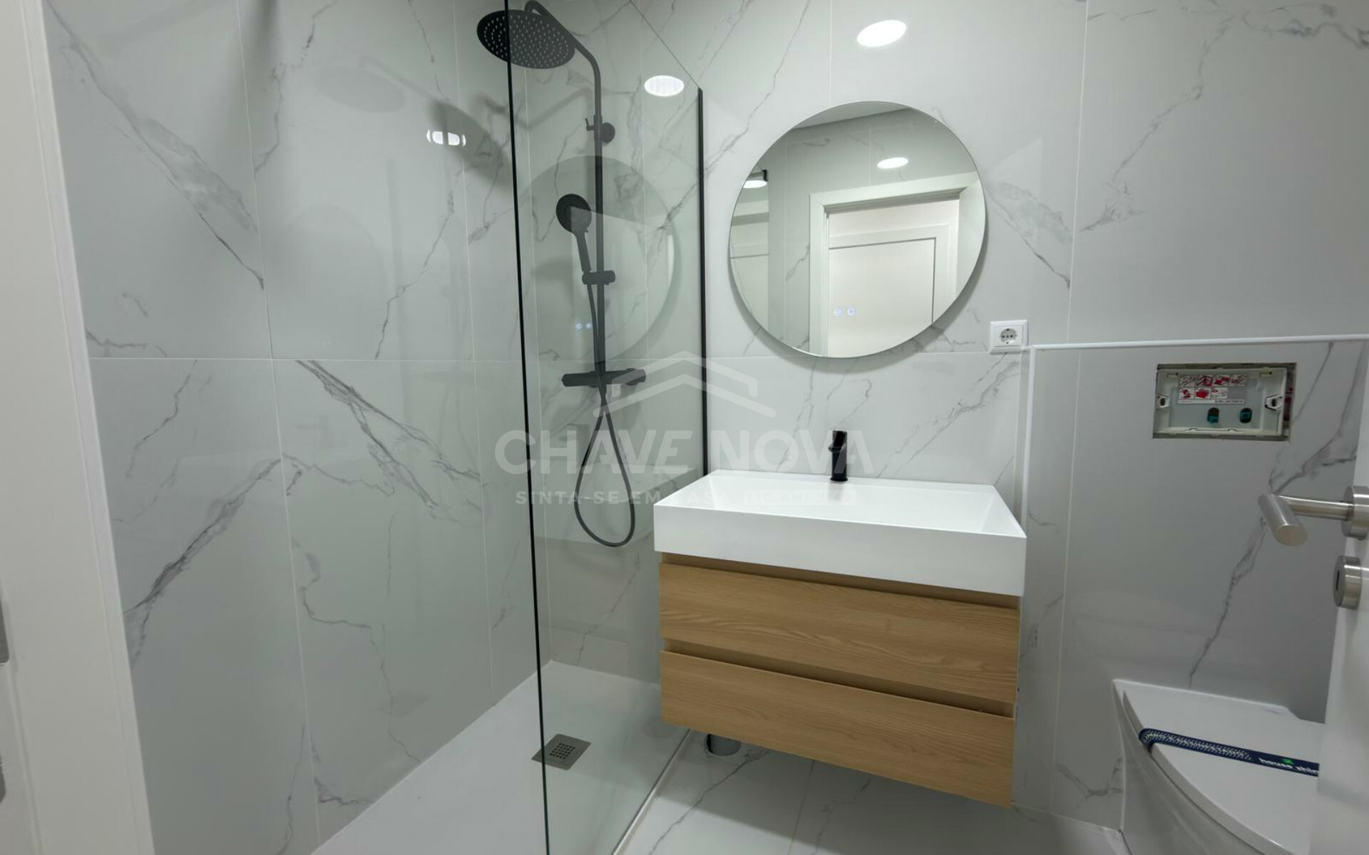 Apartamento T1 Office Santa Marinha Renovado