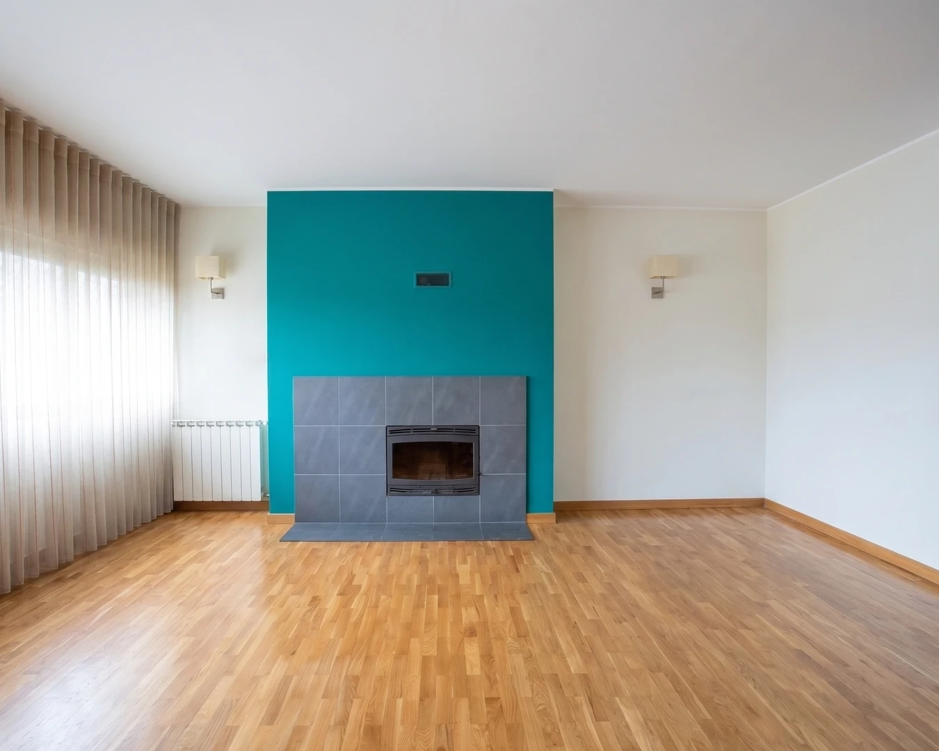 Apartamento T4 Santa Marinha GN/02444
