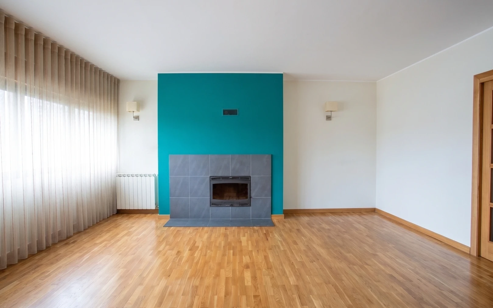 Apartamento T4 Santa Marinha GN/02444