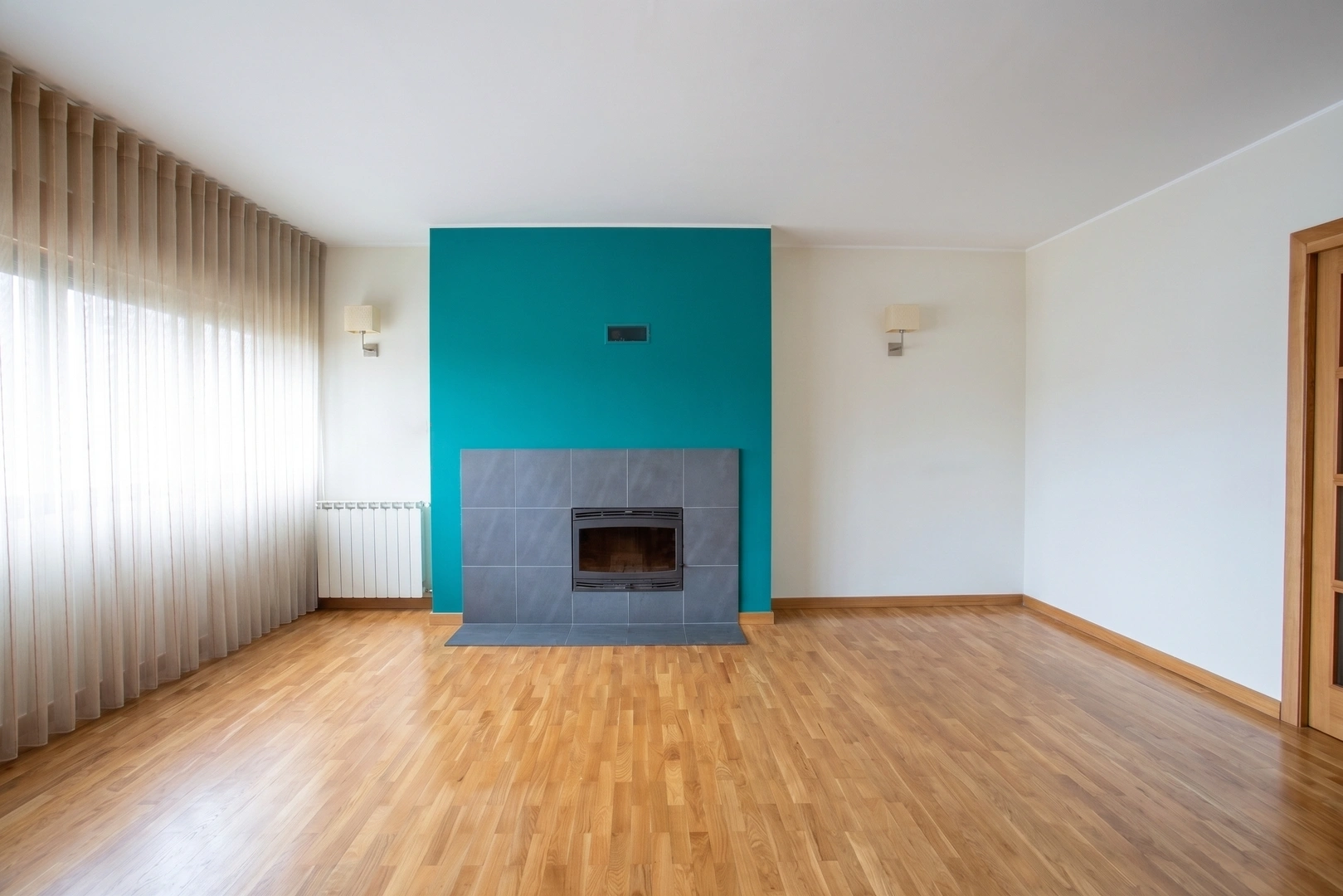 Apartamento T4 Santa Marinha GN/02444