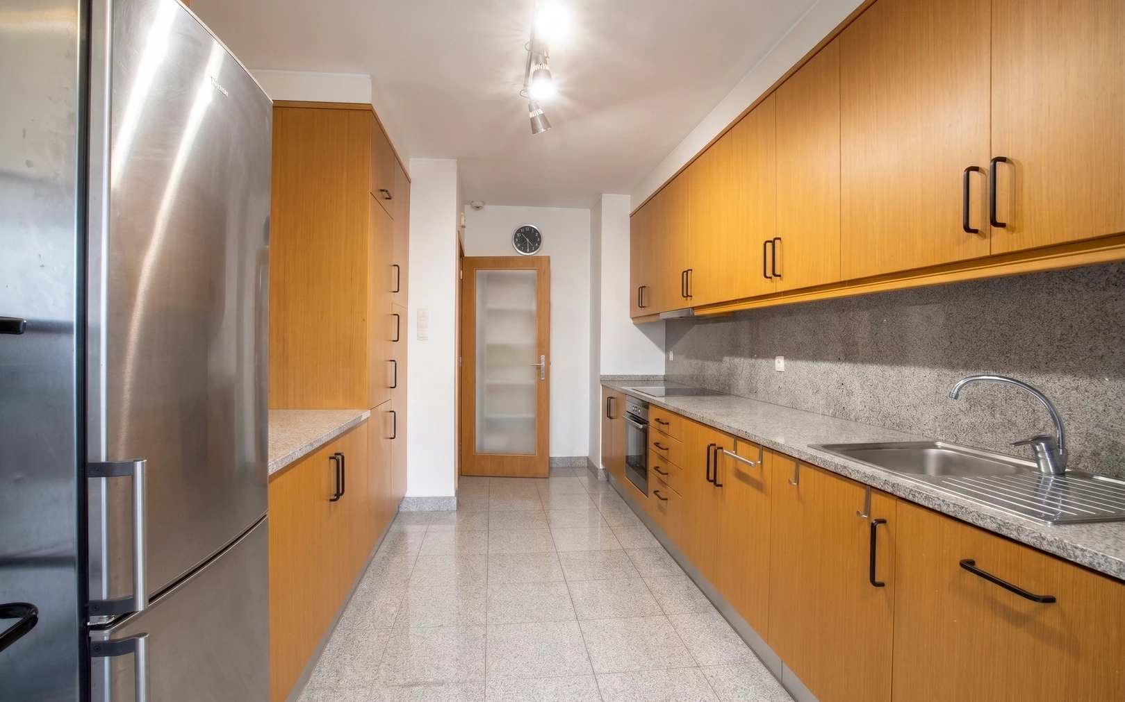 GN/02444 Apartamento T4 Como Novo em Santa Marinha Coimbrões Vila Nova de Gaia Porto