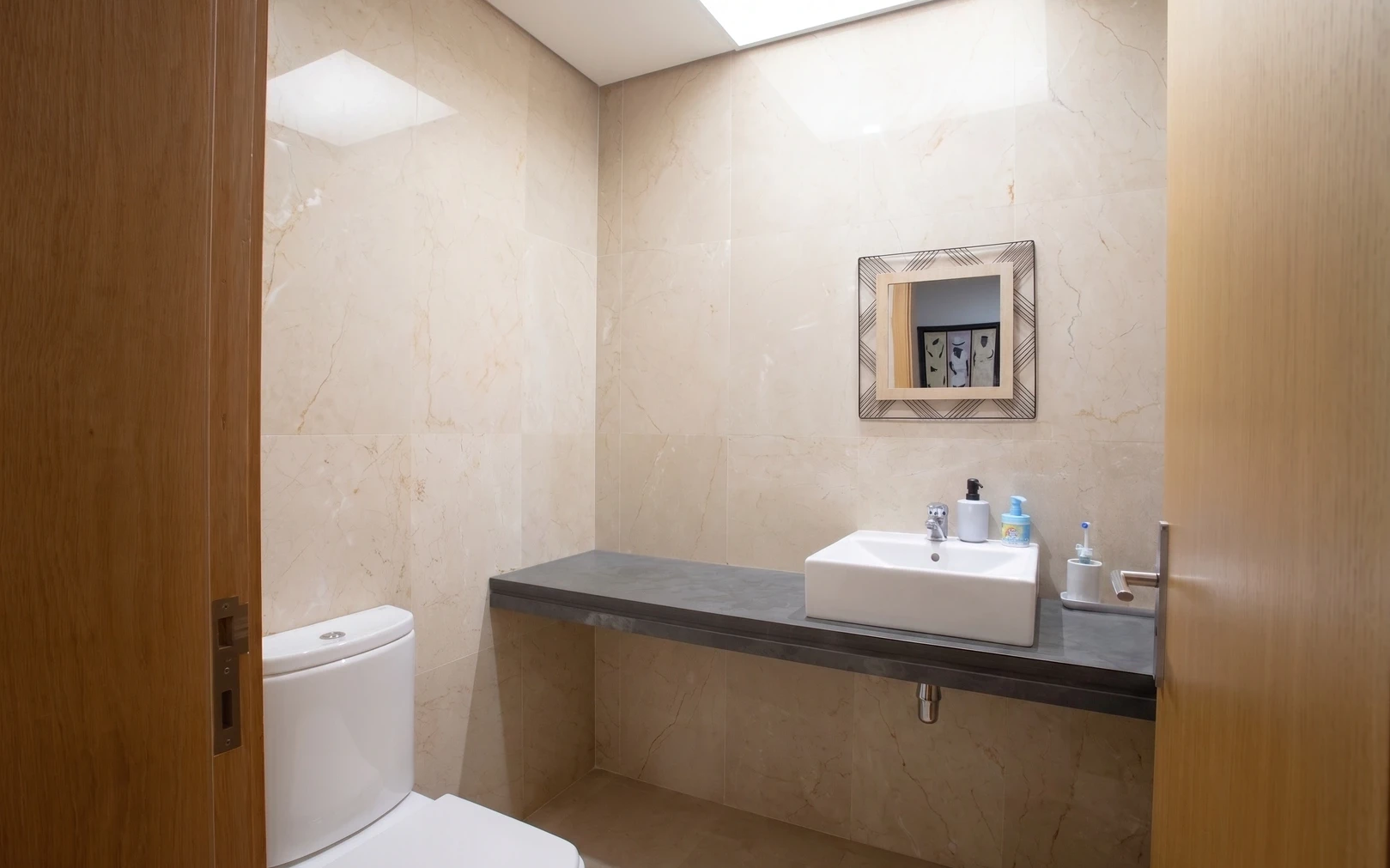 GN/02444 Apartamento T4 Como Novo em Santa Marinha Coimbrões Vila Nova de Gaia Porto