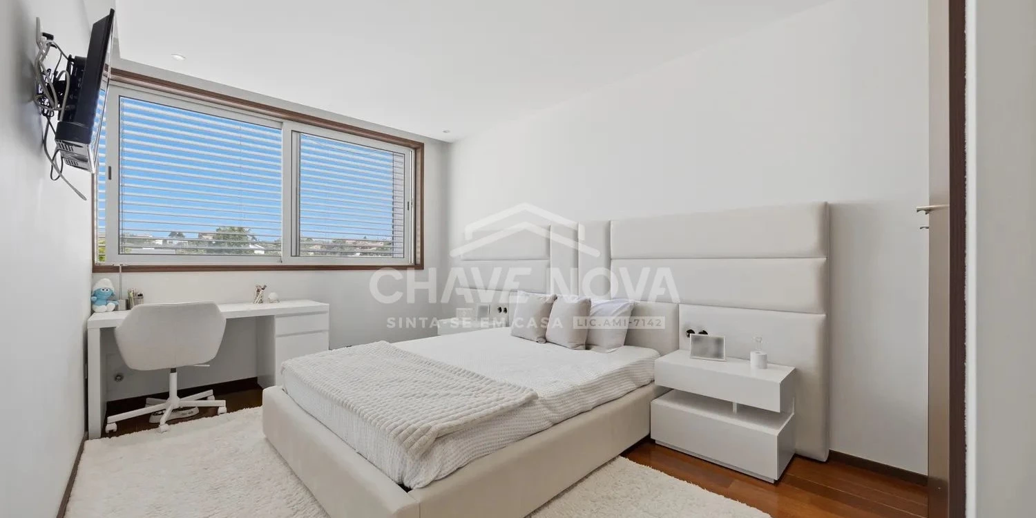GN/02448 Moradia T3 como nova em Canidelo Vila Nova de Gaia Porto