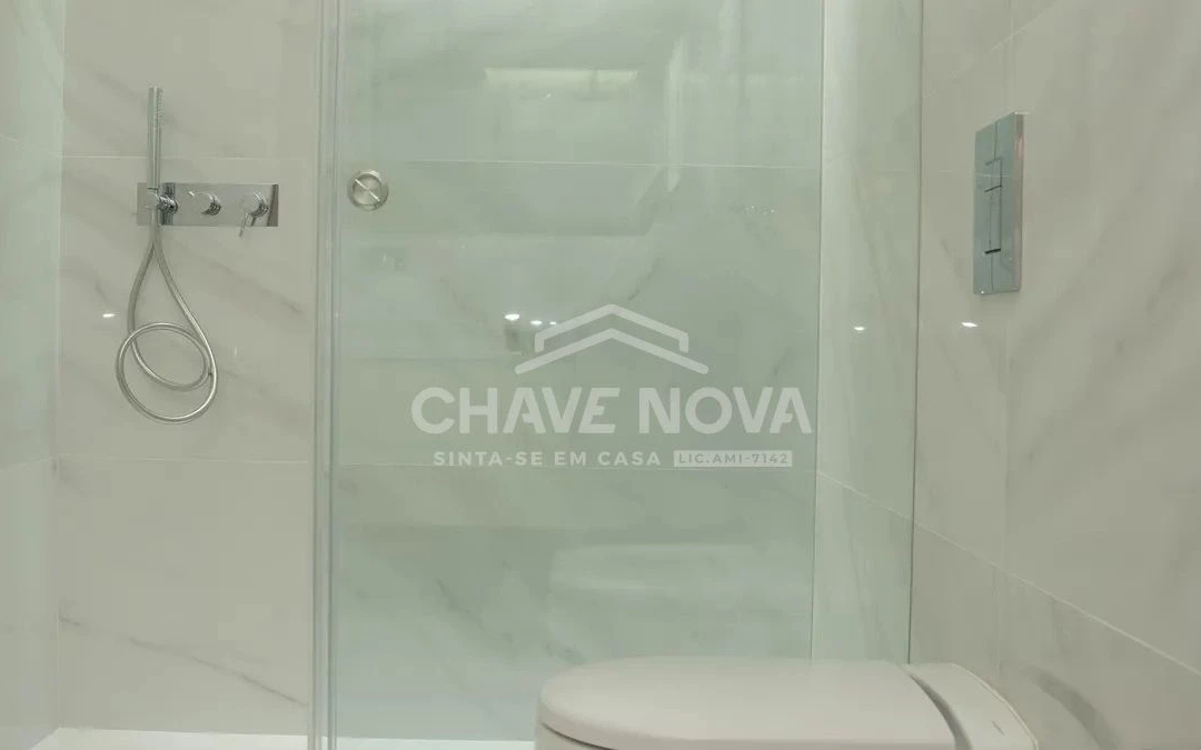 GN/02451 Apartamento T3 Dúplex Novo São Félix da Marinha Vila Nova de Gaia Porto