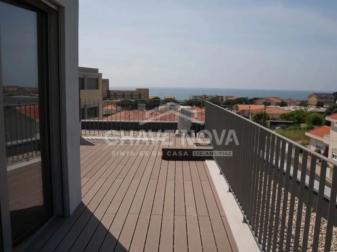 GN/02451 Apartamento T3 Dúplex Novo São Félix da Marinha Vila Nova de Gaia Porto