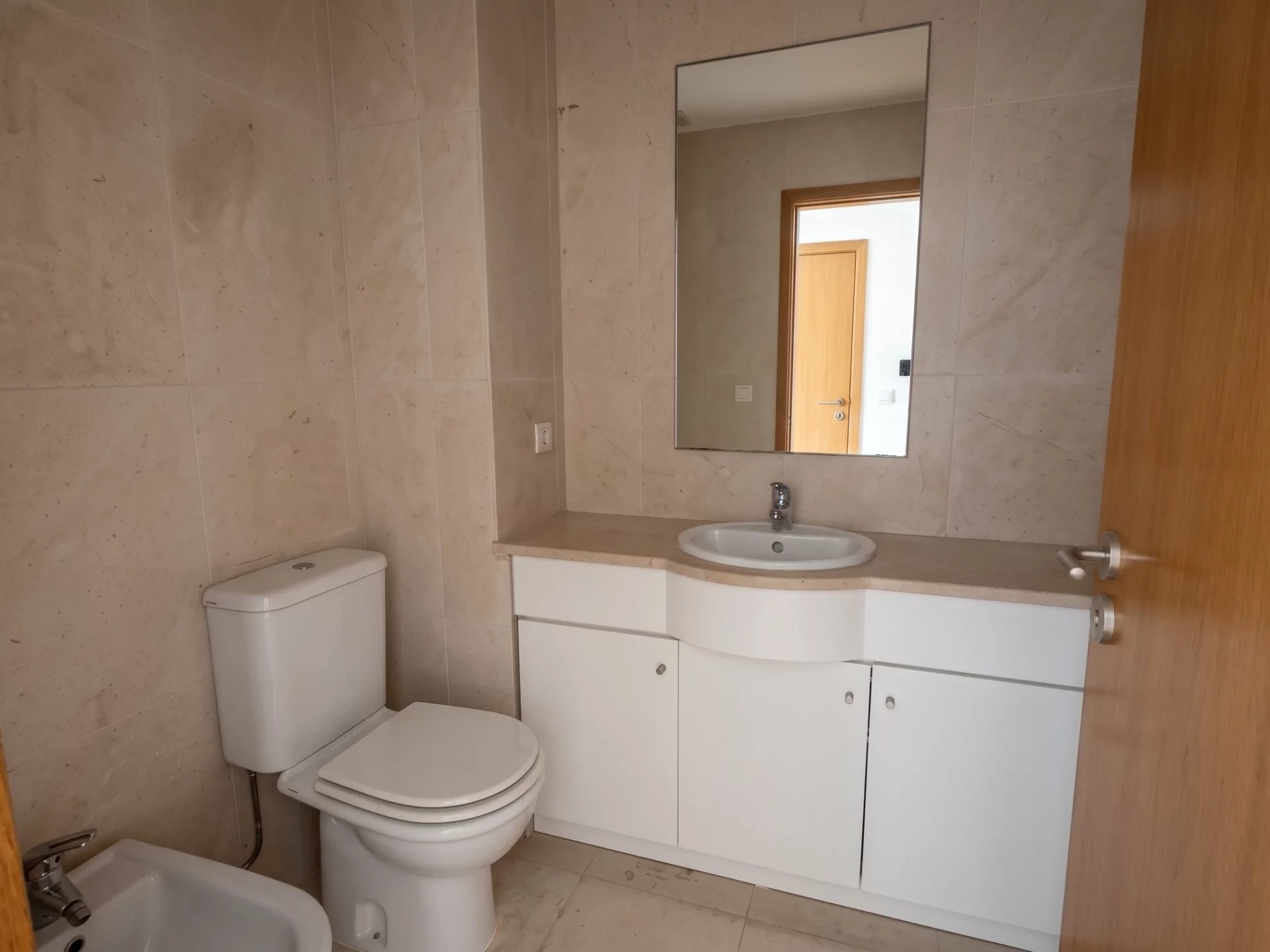 GN/02453 Apartamento T1 Santa Marinha Soares dos Reis Vila Nova de