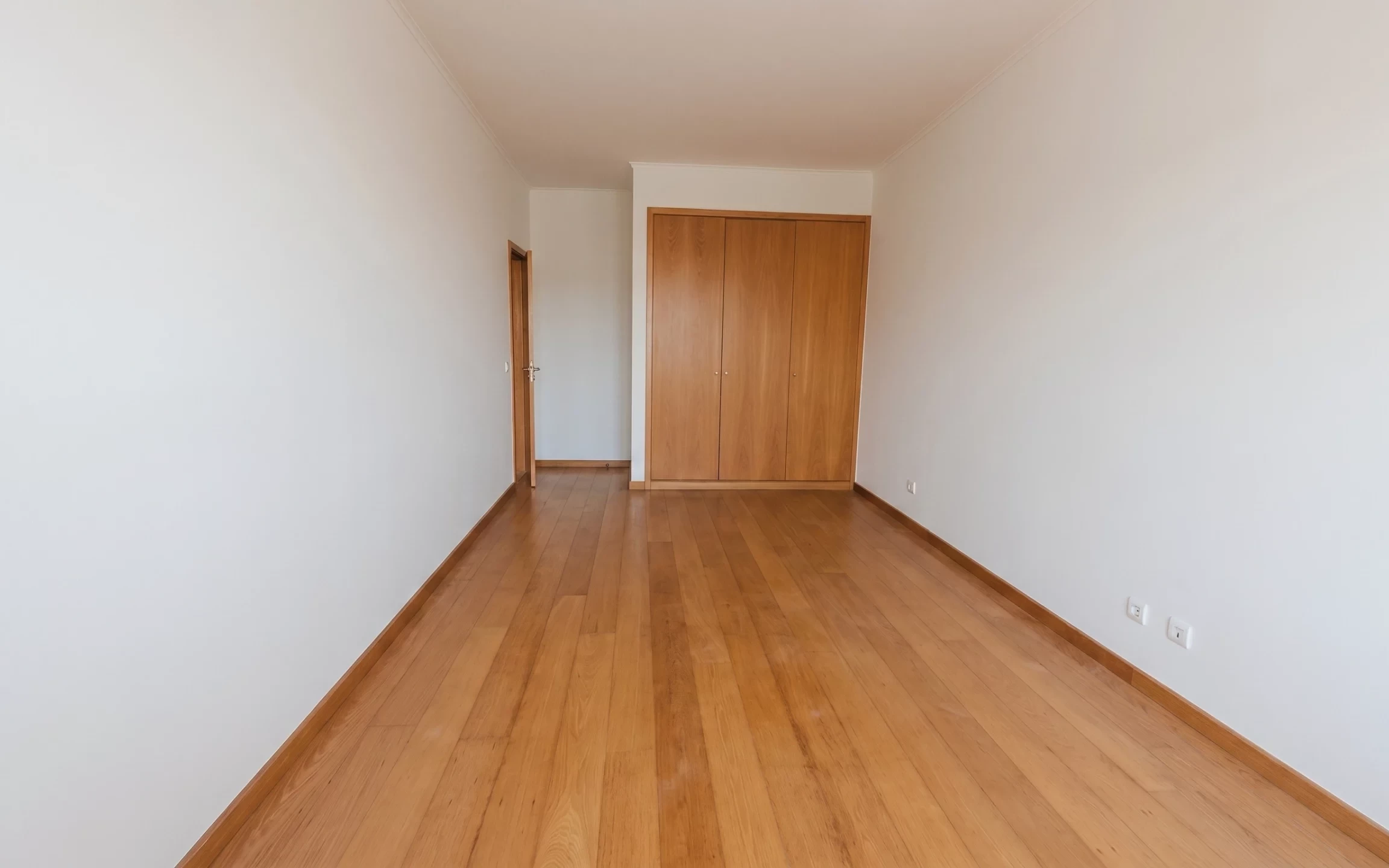 GN/02453 Apartamento T1 Santa Marinha Soares dos Reis Vila Nova de