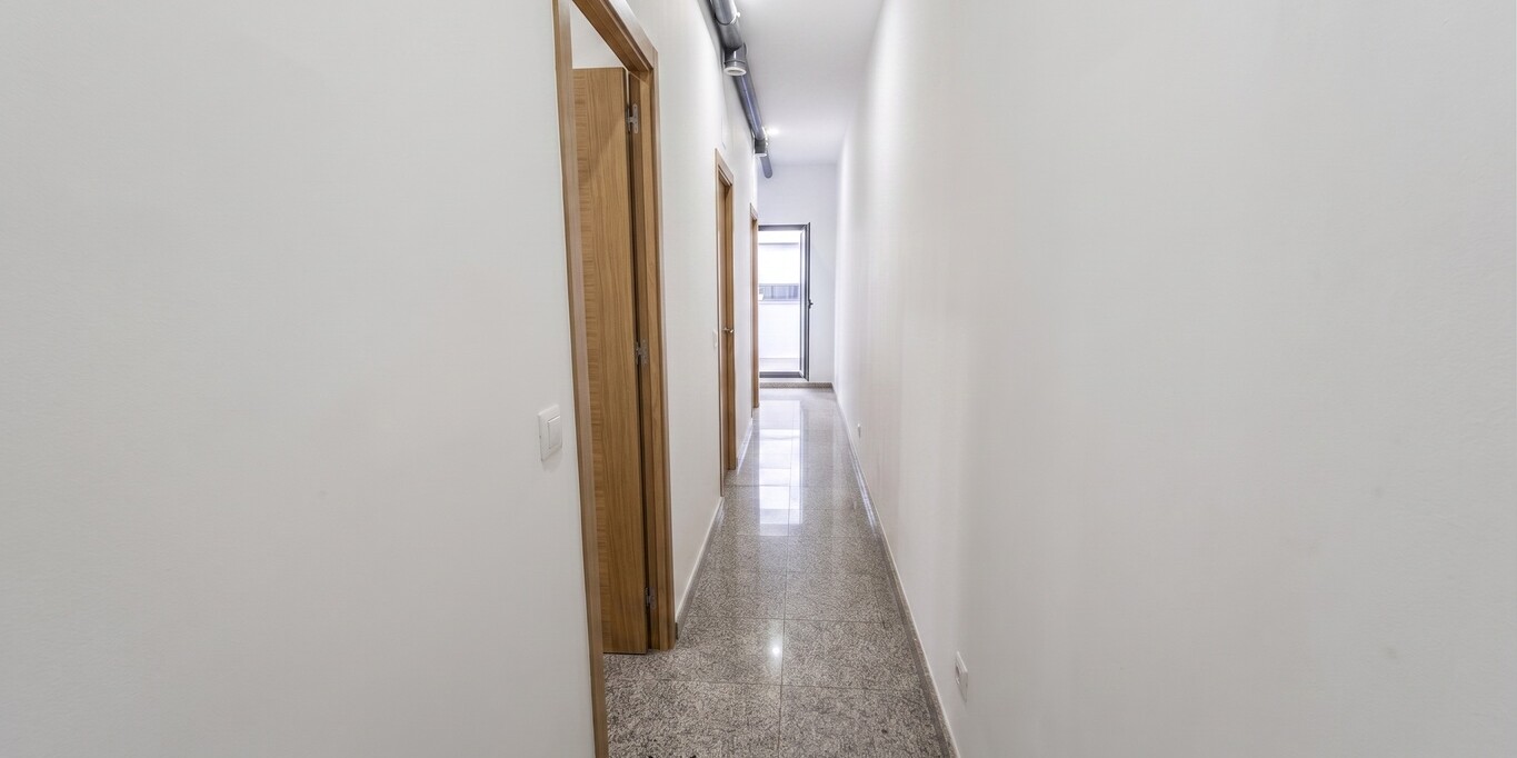 GN/02461 Prédio em Propriedade Total 5 T0 + Loja Carvalhido – Porto