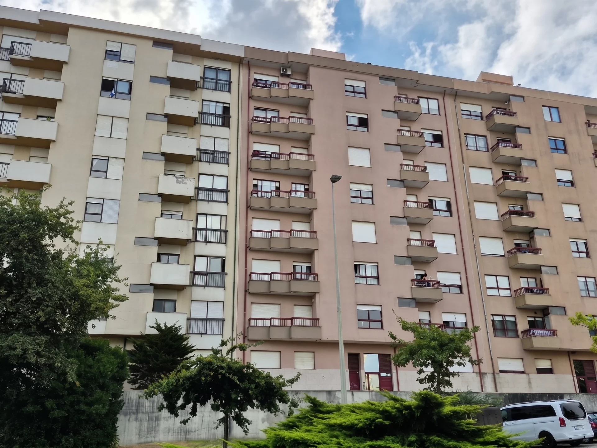 GN/02463 Apartamento T2 à venda na Avenida de Fernão de Magalhães Areosa Porto