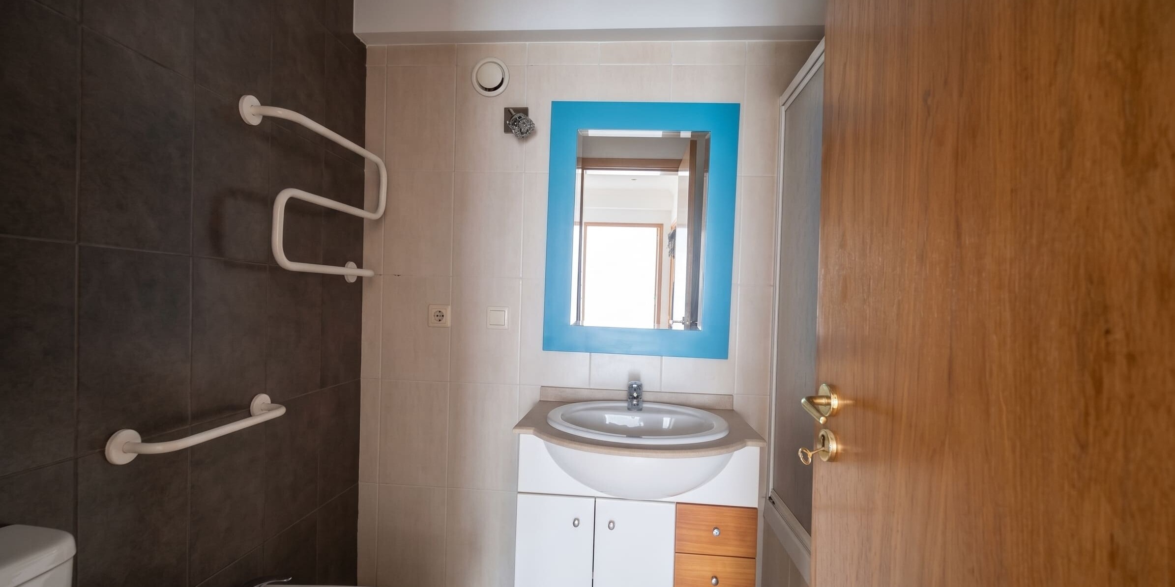 GN/02472 Apartamento T1 Condomínio Fechado Lugar de Garagem em Ermesinde Valongo Porto