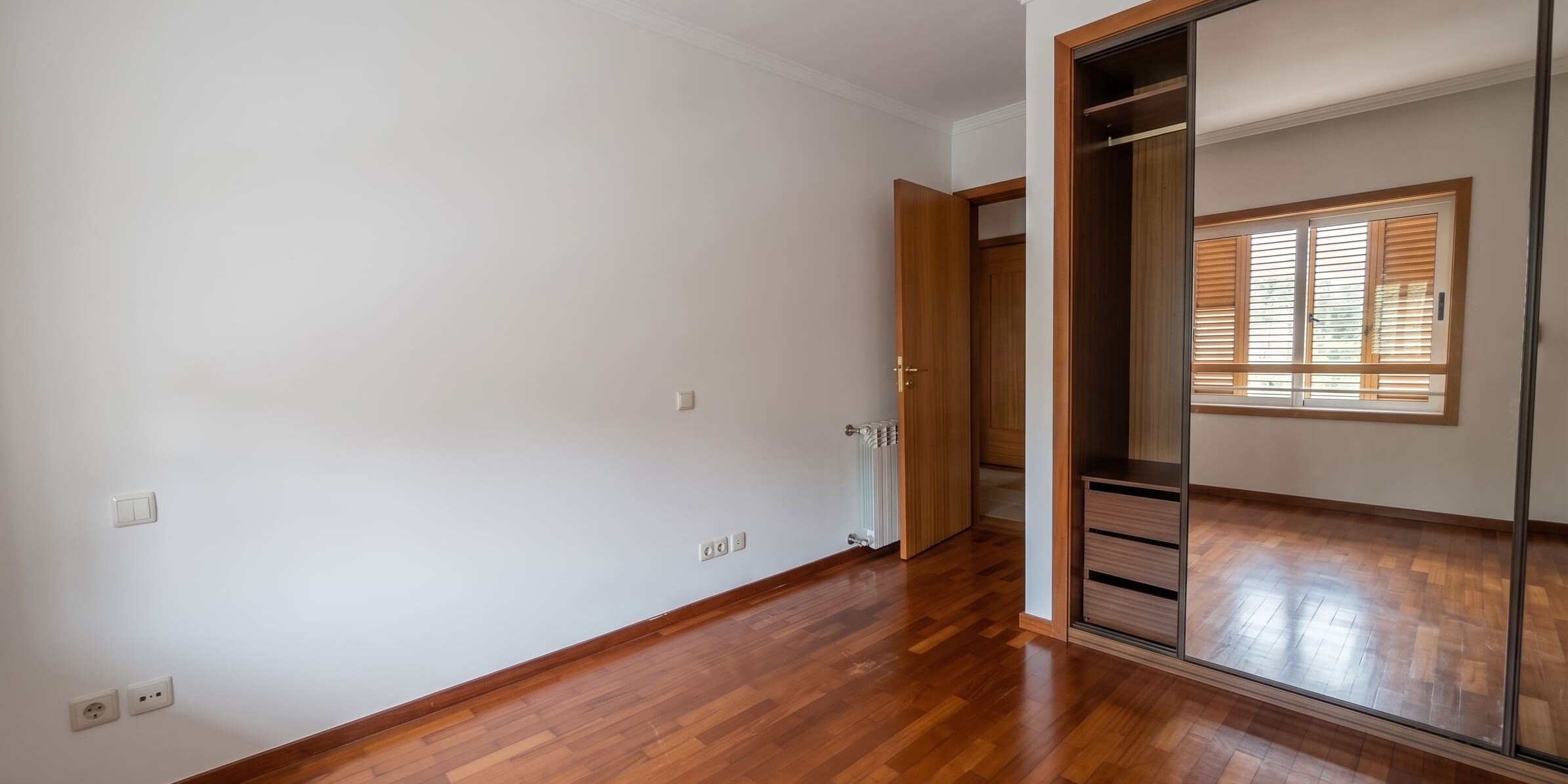 GN/02472 Apartamento T1 Condomínio Fechado Lugar de Garagem em Ermesinde Valongo Porto