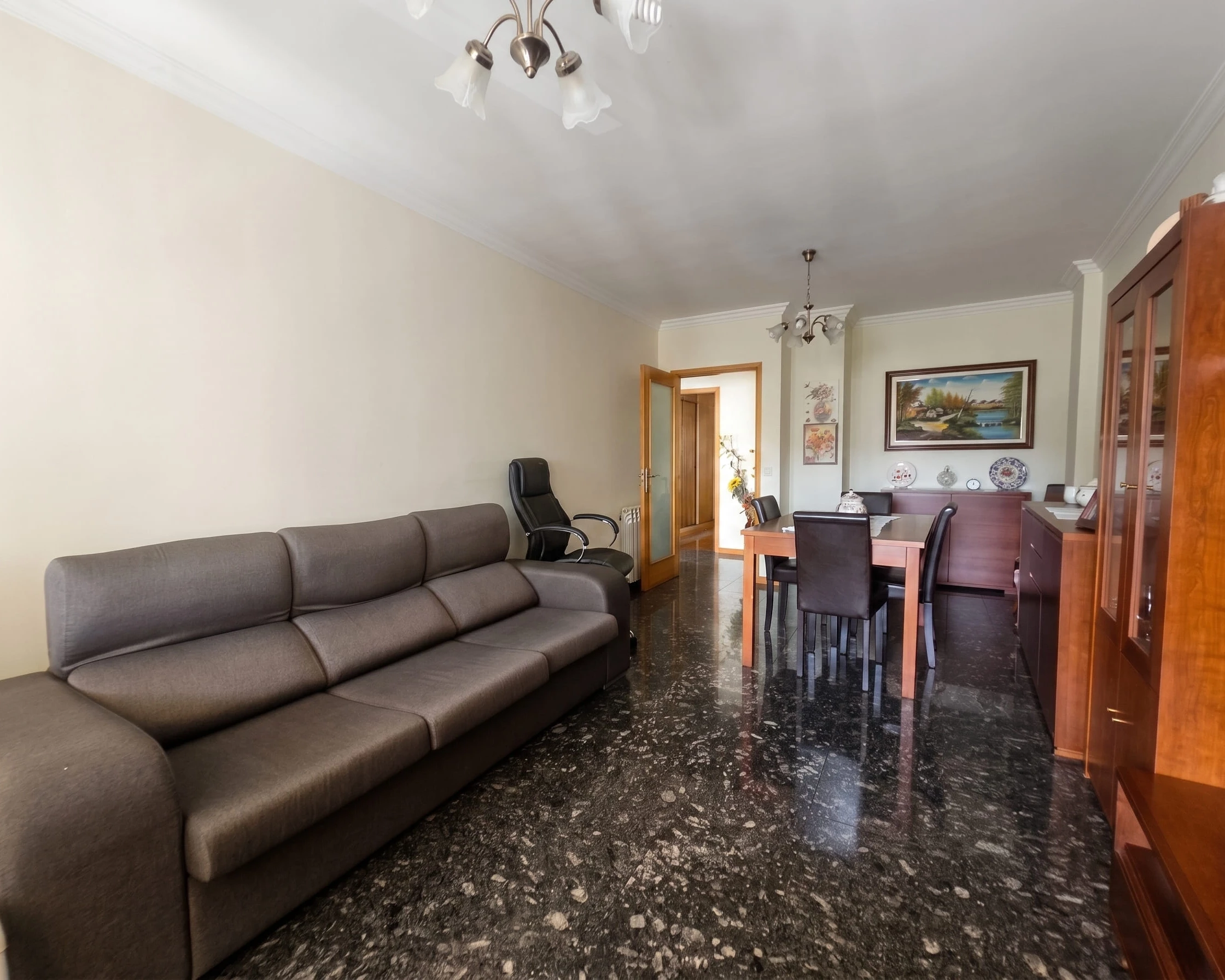 GN/02473 Apartamento T2 Garagem Box em Ermesinde Valongo Porto
