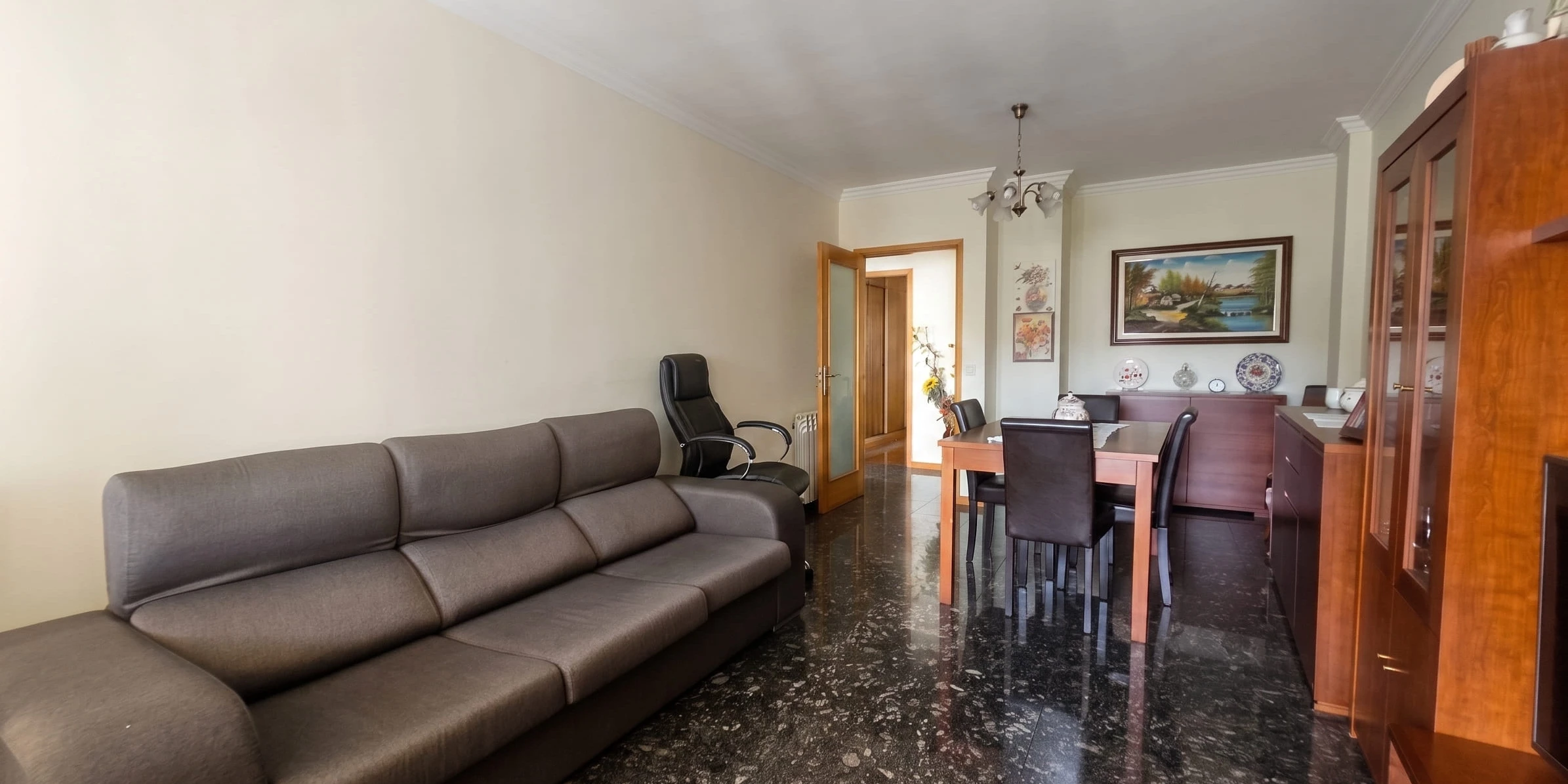 GN/02473 Apartamento T2 Garagem Box em Ermesinde Valongo Porto