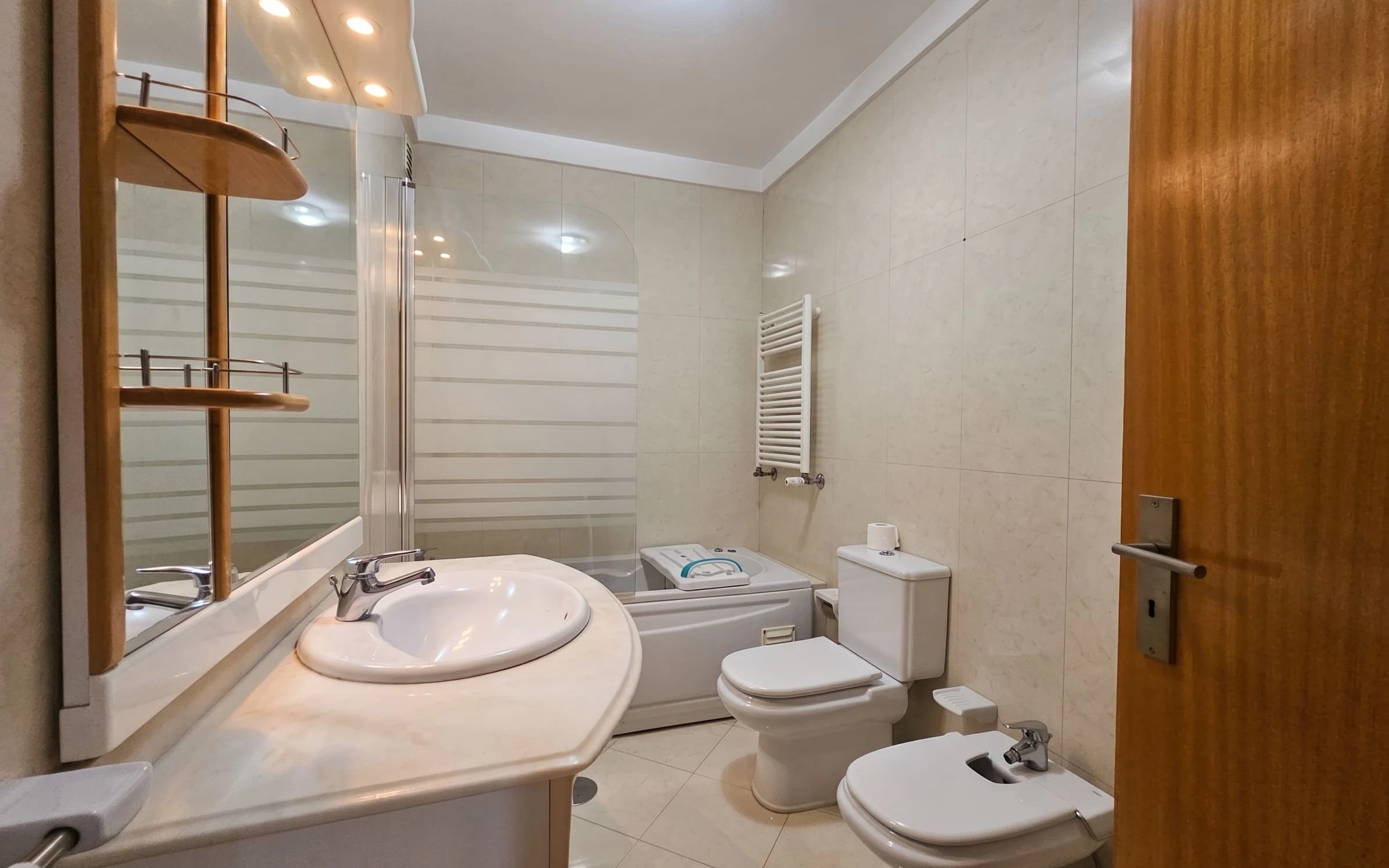 GN/02473 Apartamento T2 Garagem Box em Ermesinde Valongo Porto